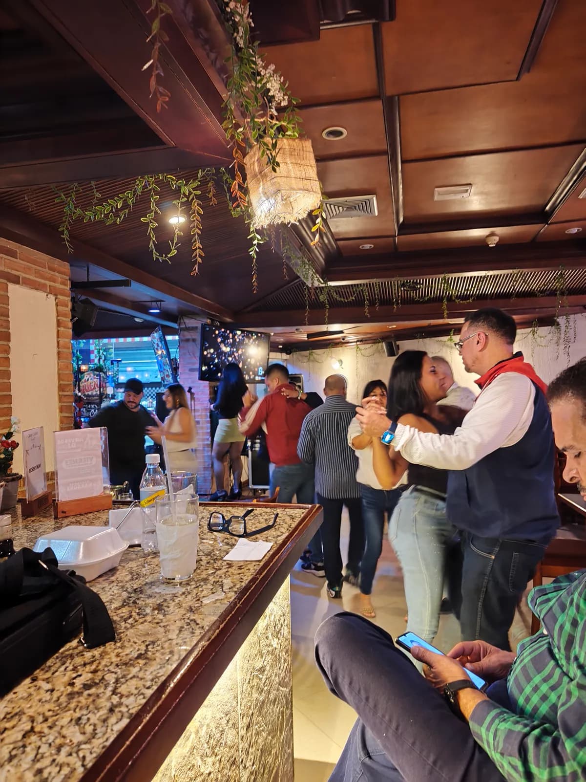 El Llanero — Licorería en Los Teques